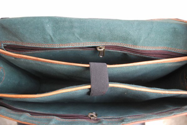 Vintage-Brown-Leather-Messenger-Bag